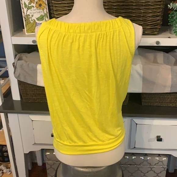Ann Taylor Loft Sleeveless Yellow Top‎ Sz XS - Picture 5 of 7
